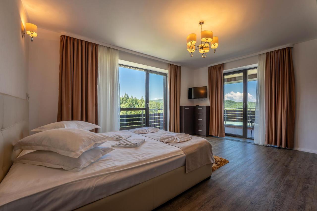 Silver Mountain - Ana'S Apartments โปยานาบราซอฟ ภายนอก รูปภาพ